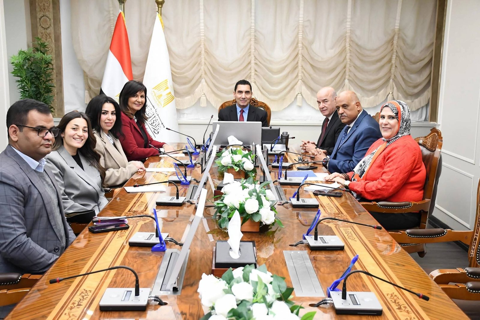 جوهر يلتقي السفيرة نبيلة مكرم لاستعراض نتائج المرحلة الأولى من مراكز السلامة النفسية والاستعداد للمرحلة الثانية