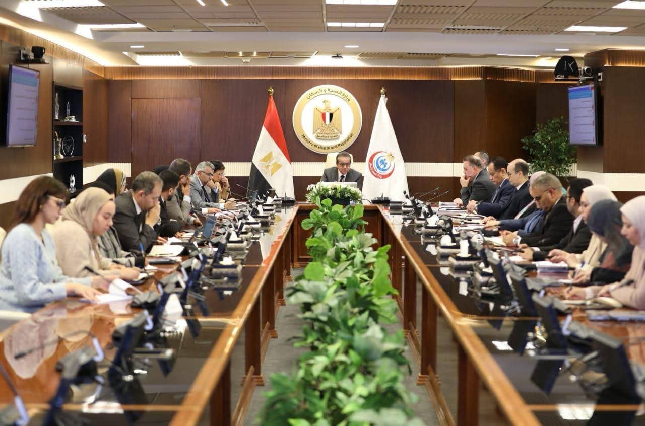 وزير الصحة يوجه بخطة استثمارية طموحة لتطوير المنظومة الصحية بالعام المالي 2026/ 2027