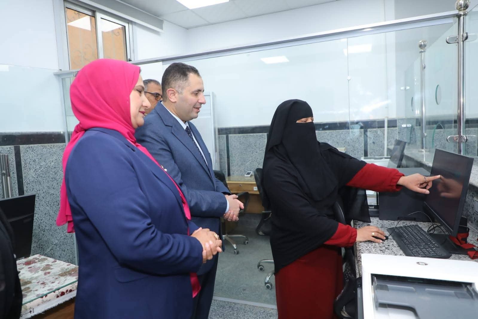 محافظ دمياط يتابع سير العمل بالمركز التكنولوجي وجراج الوحدة المحلية بالسرو