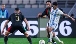 جدل تحكيمي في مواجهة بيراميدز والجيش الملكي بعد إلغاء ركلة جزاء بتقنية VAR 2 جدل تحكيمي في مواجهة بيراميدز والجيش الملكي بعد إلغاء ركلة جزاء بتقنية VAR