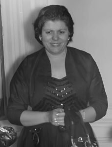 في ذكرى رحيل تحية كاظم.. سيدة مصر الأولى التي عاشت بعيدًا عن الأضواء