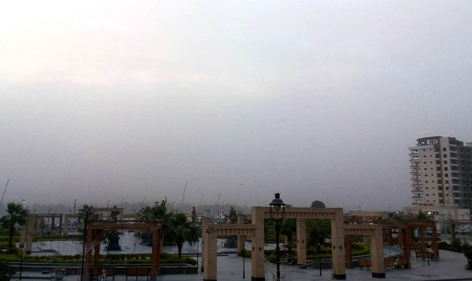 إغلاق حركة الملاحة النهرية .. محافظ أسوان يتابع تقلبات الطقس والأحوال الجوية 3 إغلاق حركة الملاحة النهرية .. محافظ أسوان يتابع تقلبات الطقس والأحوال الجوية