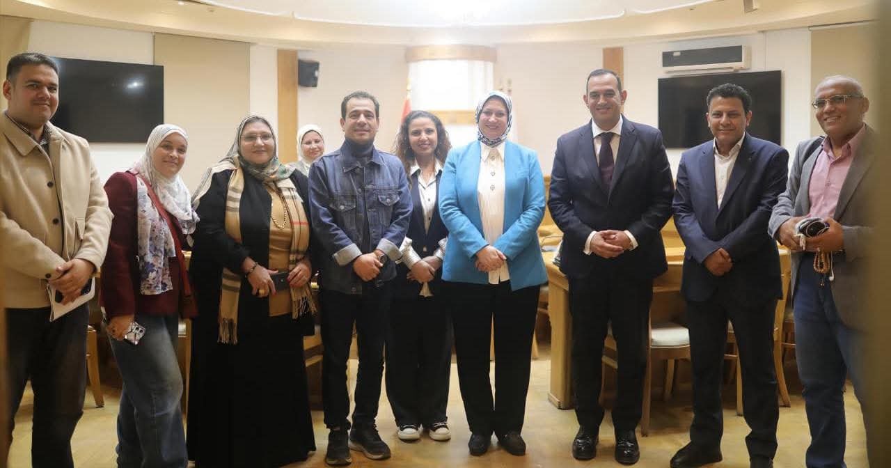 وزيرة الثقافة توجه بفتح مسارح الوزارة مجانًا لعروض وتدريبات المسرح المدرسي