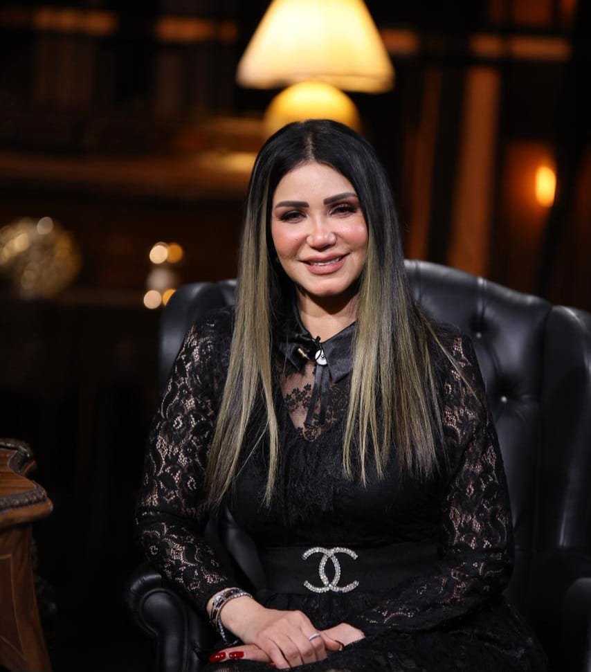 إيناس عز الدين تكشف مفاجأة عن خناقة علا غانم وآيتن عامر في كواليس الزوجة الثانية 