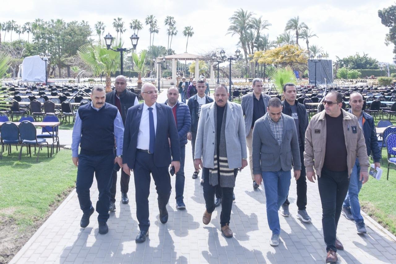 محافظة الإسكندرية تنظم مائدة إفطار جماعي للعاملين بالجهات التنفيذية داخل حديقة أنطونيادس