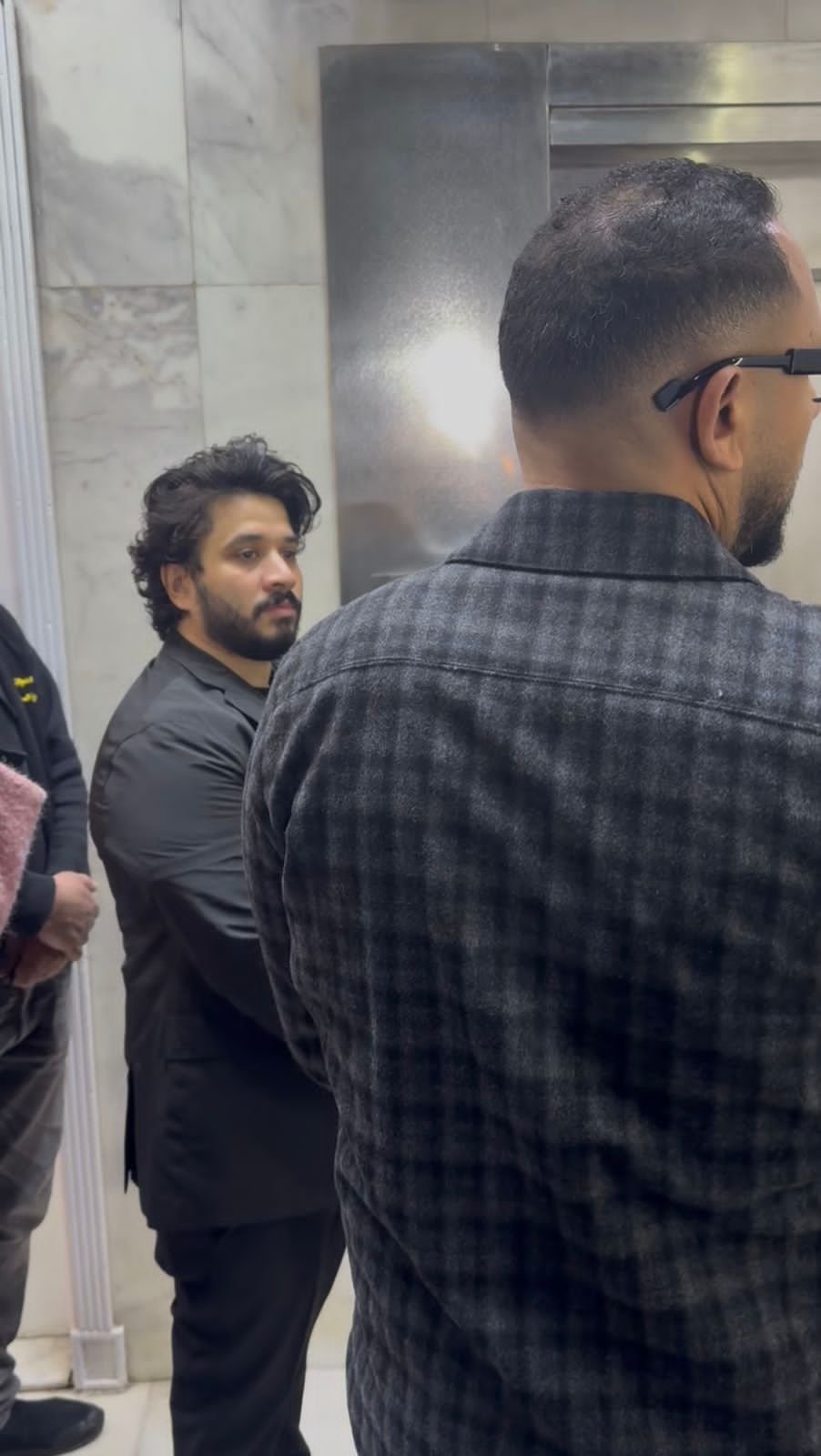 مصطفى حجاج ووليد سعد وأحمد إبراهيم في عزاء والد الشاعر خالد تاج الدين 