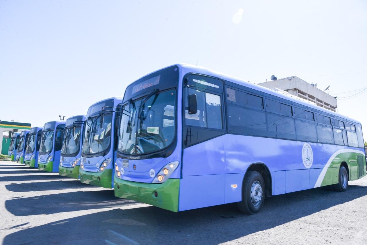 محافظ الإسكندرية يتابع تطوير أسطول النقل العام من جراج محرم بك ويوجه بسرعة صيانة الأتوبيسات المعطلة