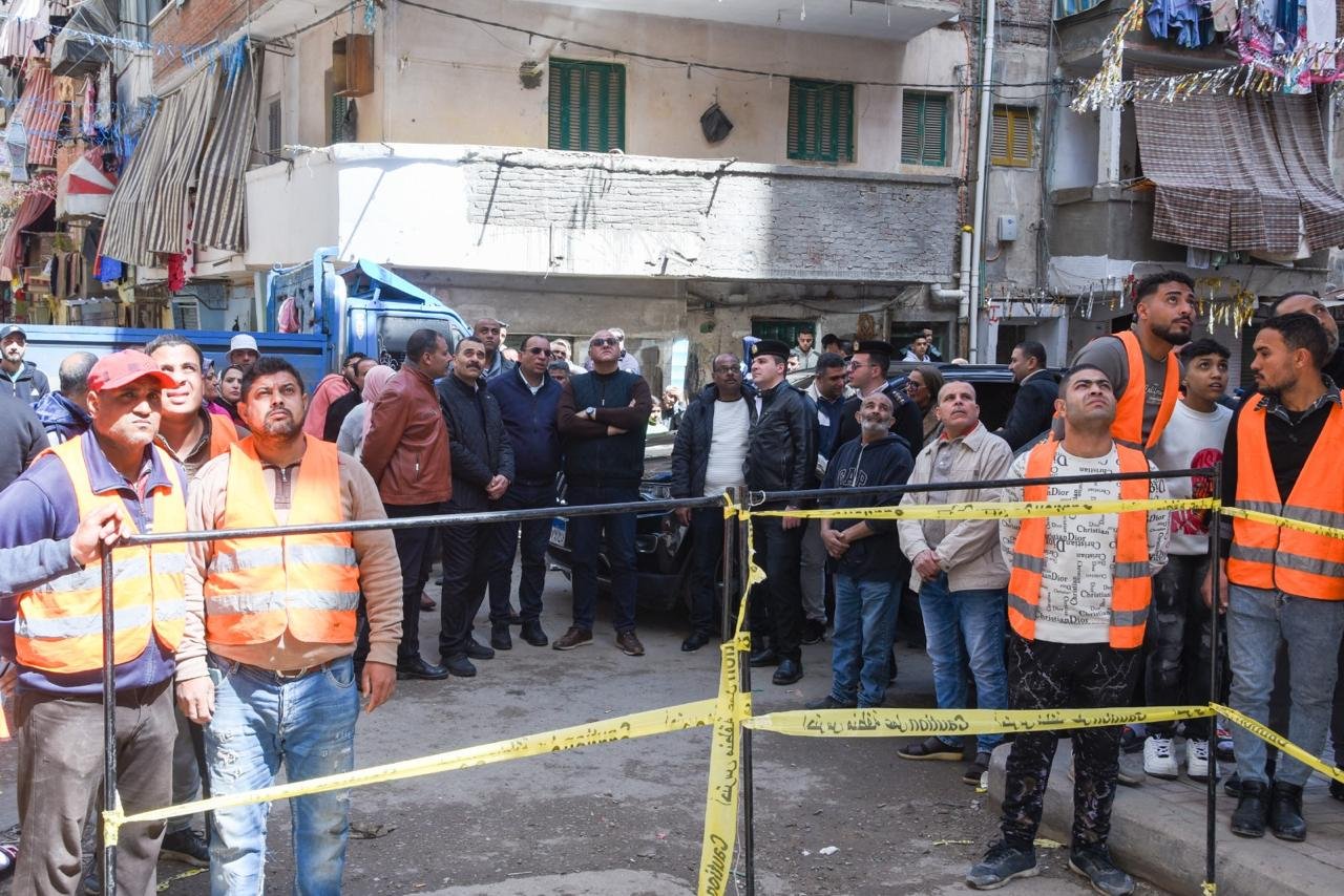 إزالة فورية لعقار خطر بسيدي بشر.. محافظ الإسكندرية يقود التحرك لحماية الأرواح