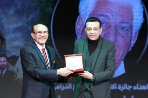 محمد صبحي يكرم نجوم الزمن الجميل: “أنتم ضمير الفن الحقيقي" ويعلق هناك غائبون وهناك مغيبون