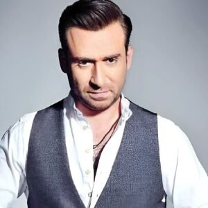 نضال الشافعي: زوجتي تنبأت بوفاتها قبل رحيلها وطلبت شراء مدفن