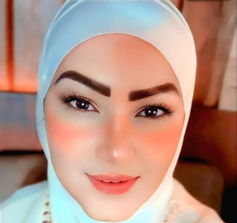 عالم النجوم تهنئ الإعلامية وسيدة الأعمال صابرين قنديل بعيد ميلادها