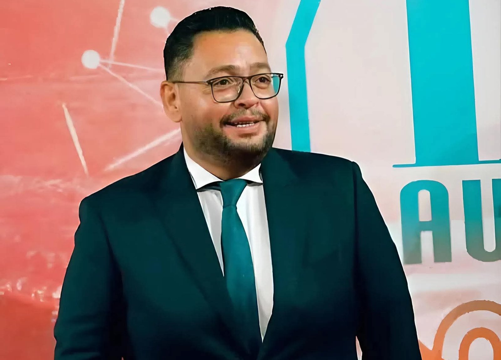 في ذكرى ميلاده.. أحمد رزق رحلة نجاح بدأت من الصدفة إلى النجومية