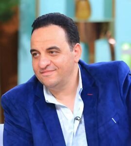 في ذكرى ميلاده.. هشام إسماعيل رحلة من البنوك إلى نجومية الكوميديا على المسرح والسينما