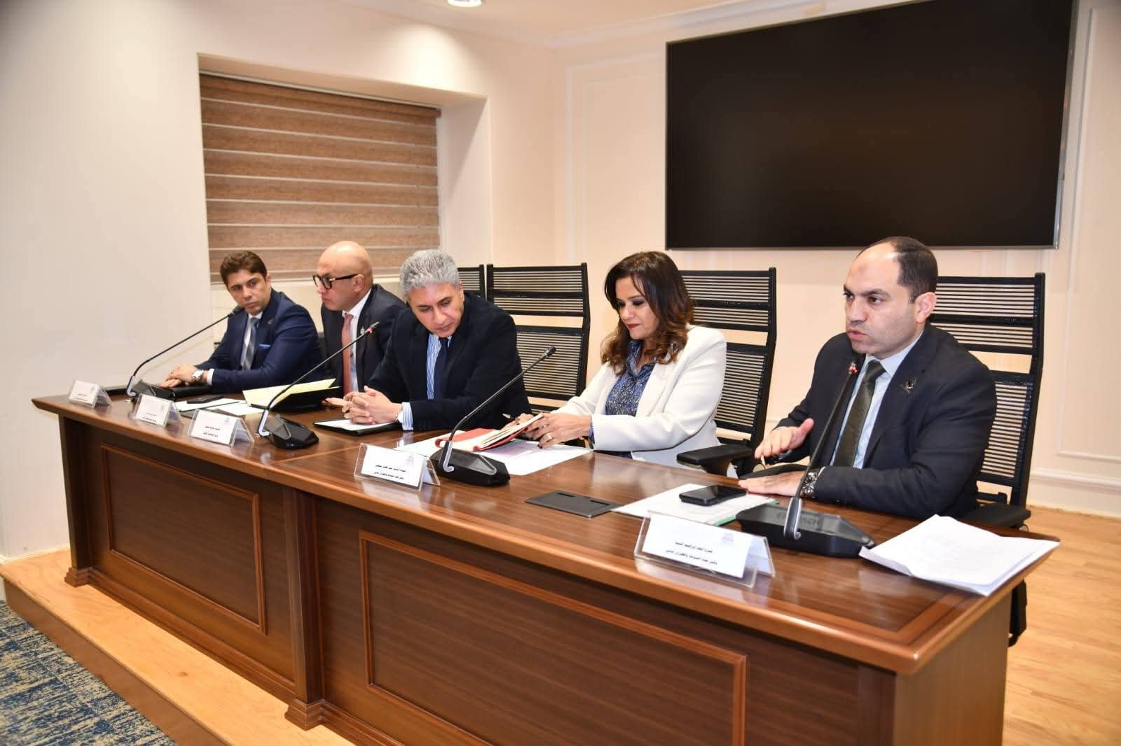 وزير السياحة والآثار يشارك في اجتماع لجنة السياحة والطيران بمجلس النواب 2 وزير السياحة والآثار يشارك في اجتماع لجنة السياحة والطيران بمجلس النواب