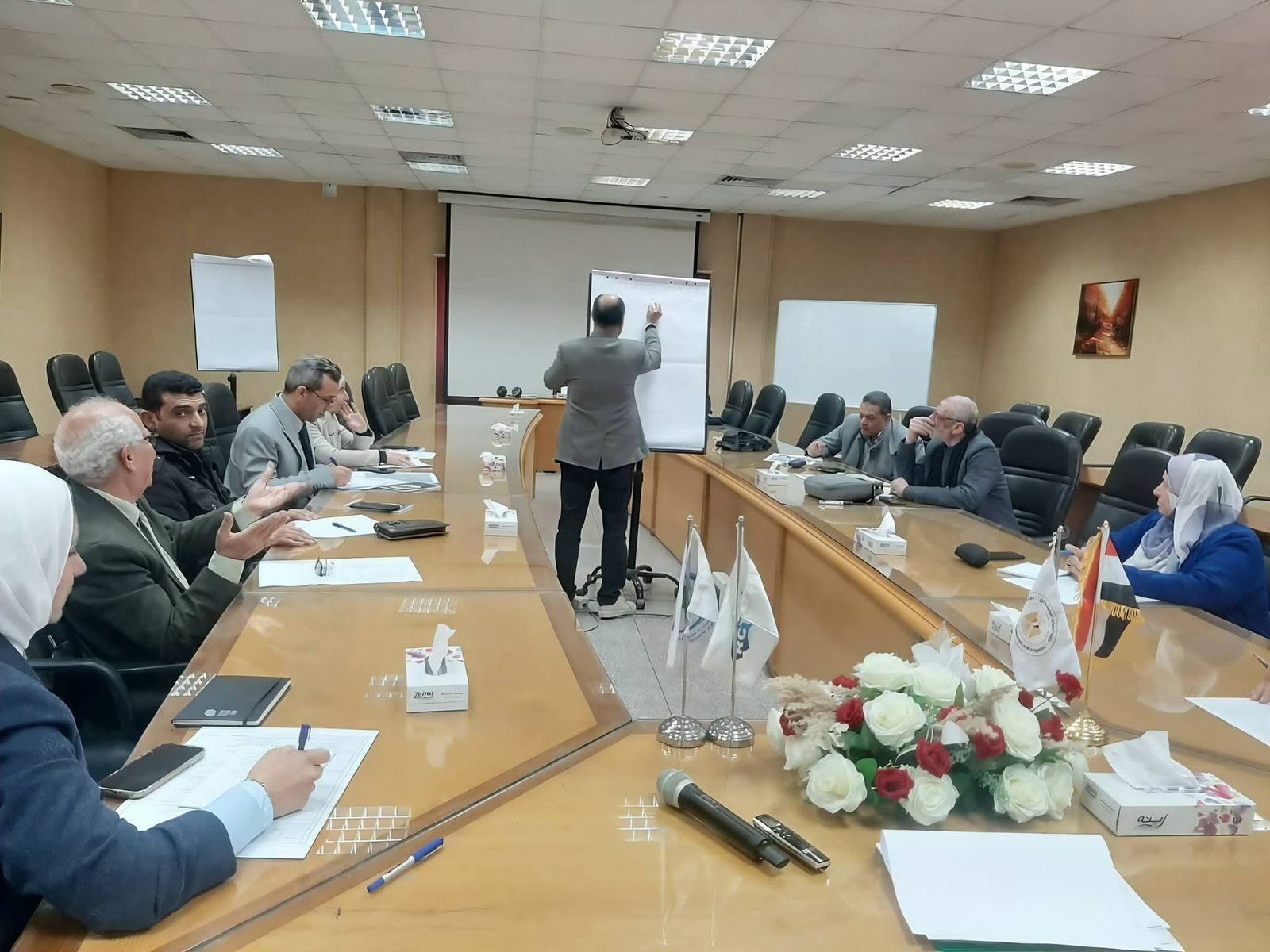 الدكتور سويلم يتابع آخر مستجدات إنشاء "مدارس فنية مهنية لتكنولوجيا المياه"