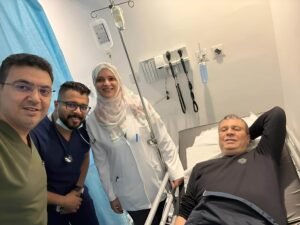 بعد أزمة صحية مفاجئة.. عمرو الليثي يطمئن الجمهور ويوجه رسالة مؤثرة للأطباء
