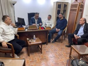 أزمة تصريحات أحمد عبد الله محمود عن رشدي أباظة تشعل الوسط الفني وتحقيق نقابي عاجل