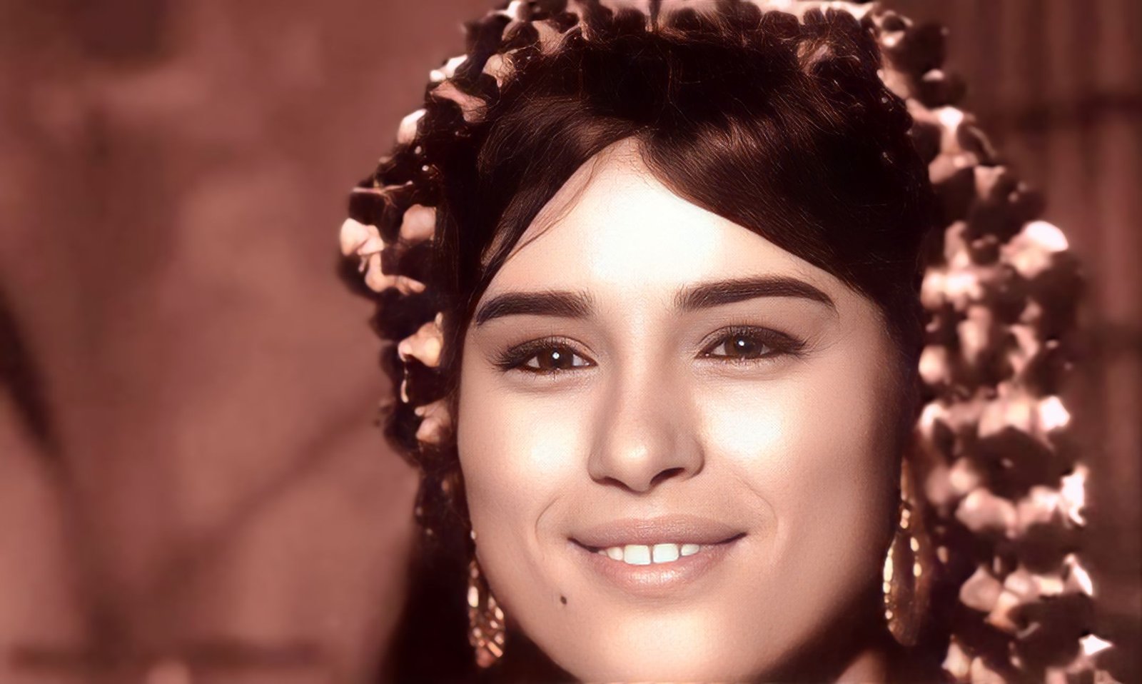 تميمة أغاني الأفراح: ذكرى فاطمة على الـ٣٧ 