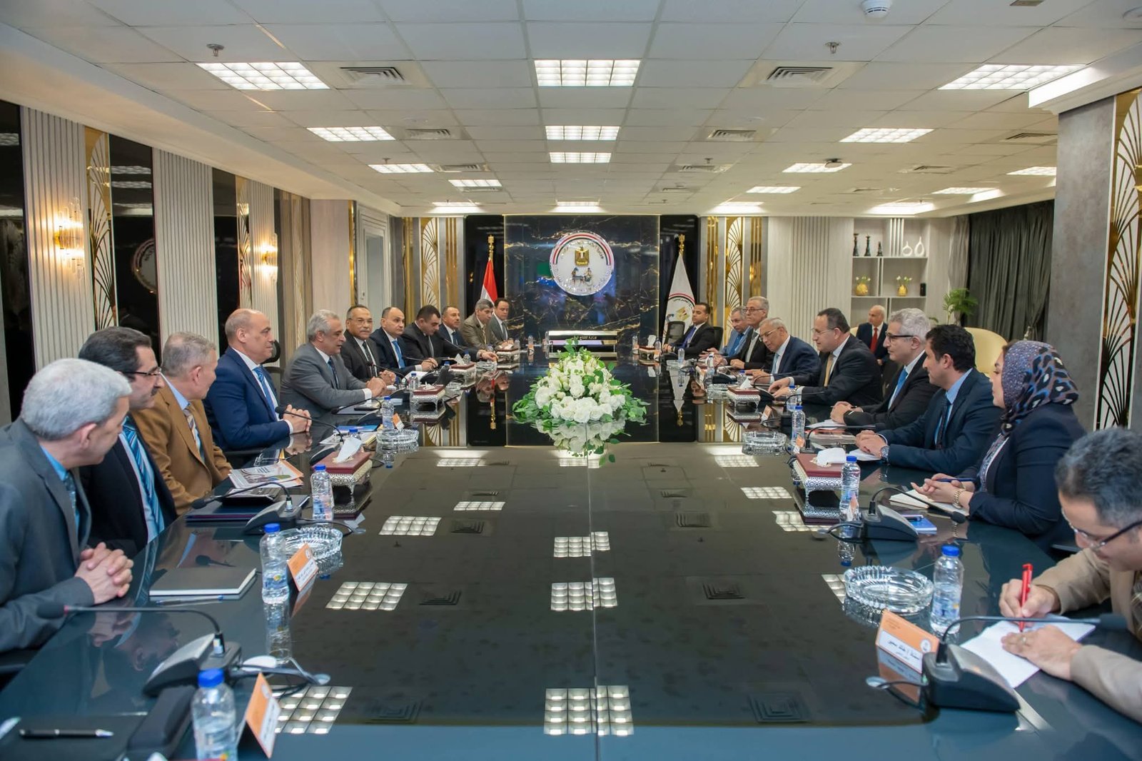 وزيرا الإنتاج الحربي والتعليم العالي يبحثان أوجه التعاون المشترك في مجالات البحث العلمي والتدريب وتأهيل الكوادر البشرية