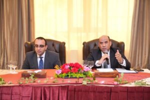 وزير العمل يختتم جولته بالإسماعيلية بتسليم عقود عمل للشباب وذوي الهمم ودعم الاستثمار