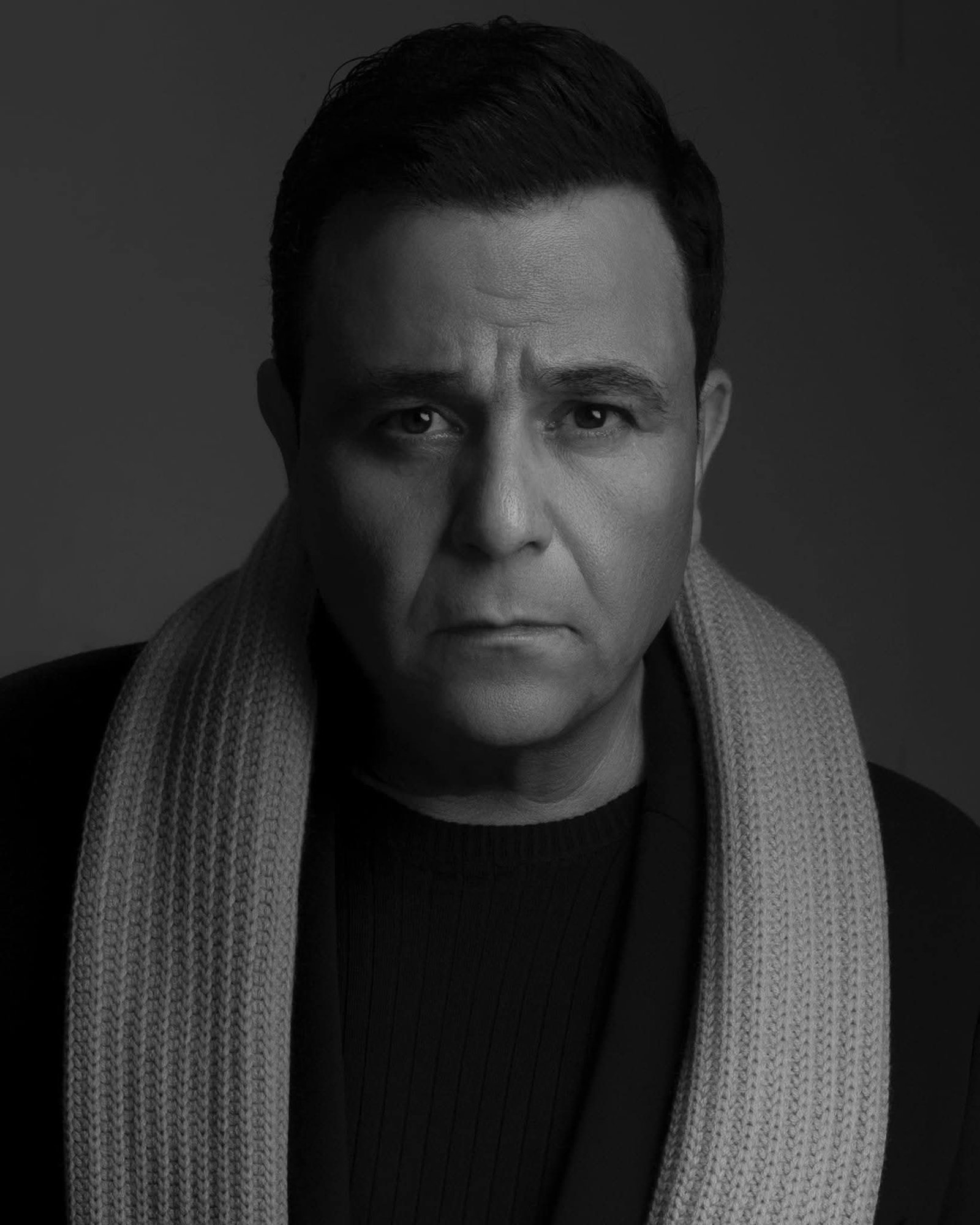 "من يوم بعدك".. كلمات مؤثرة لـ محمد فؤاد تلامس القلوب