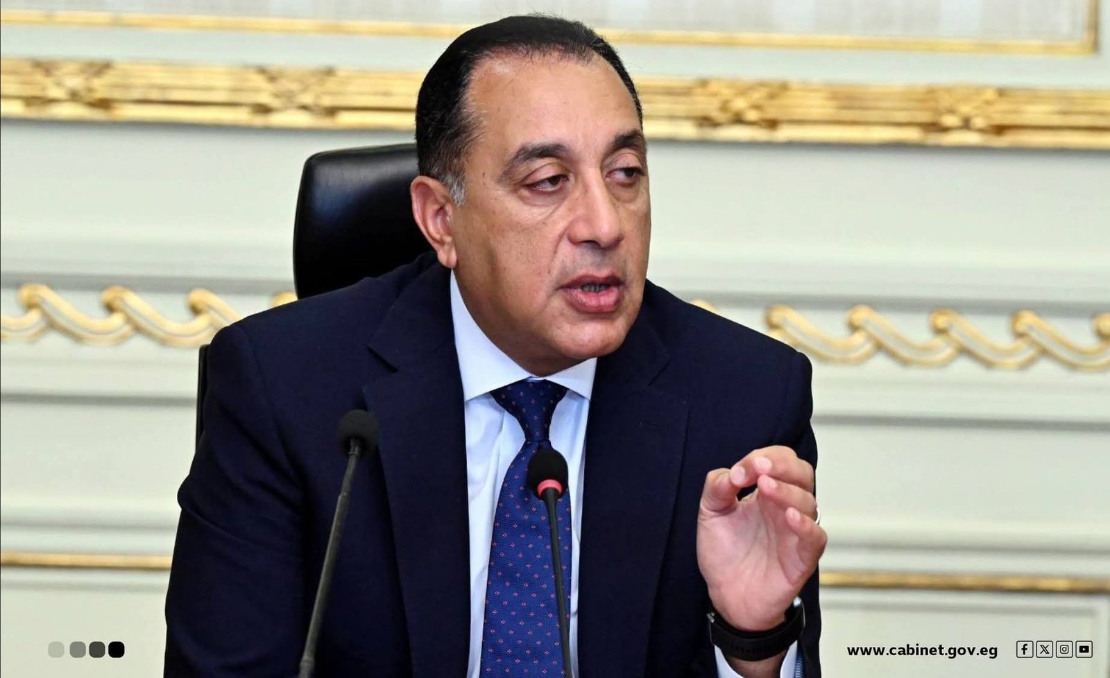 المركز الإعلامي لمجلس الوزراء يستعرض بالإنفوجراف أبرز أنشطة رئيس مجلس الوزراء هذا الأسبوع