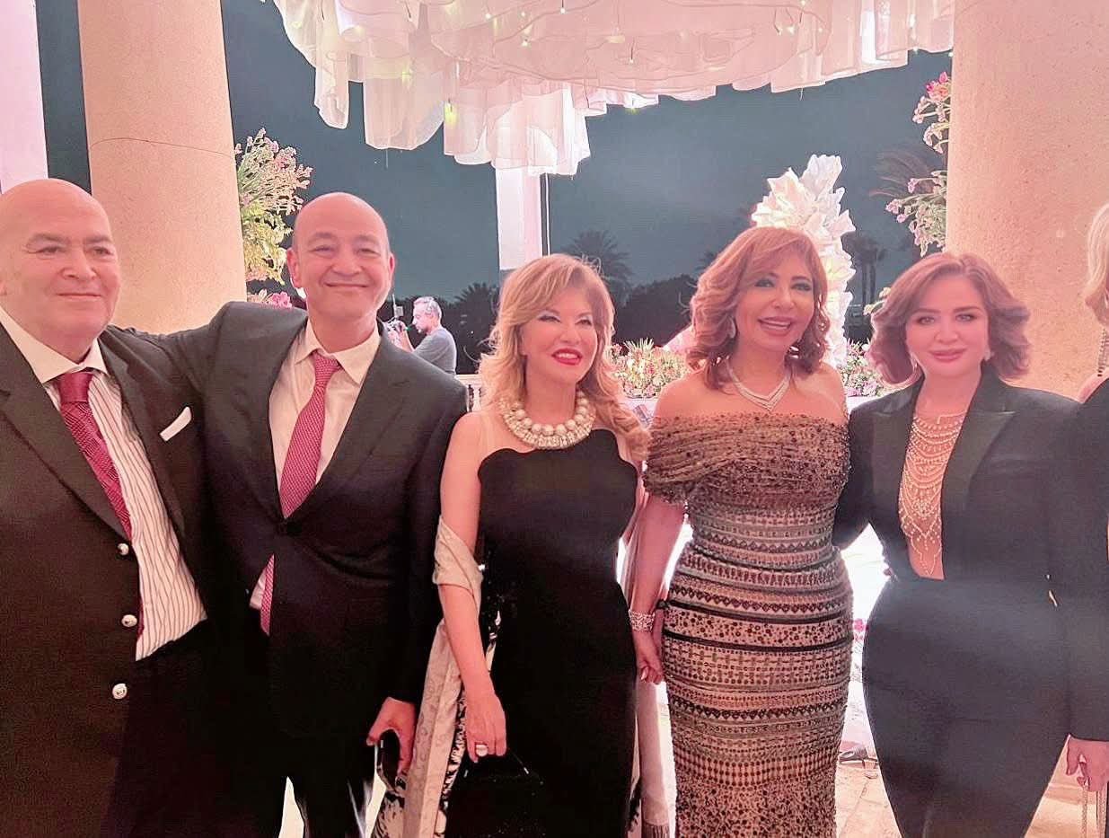 إلهام شاهين تهنئ عمرو أديب ولميس الحديدي بخطوبة نجلهما نور 3 إلهام شاهين تهنئ عمرو أديب ولميس الحديدي بخطوبة نجلهما نور