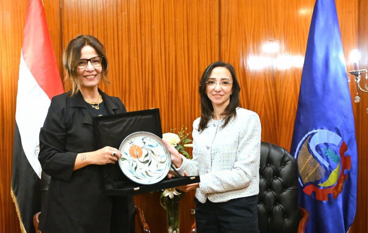 محافظ البحيرة تستقبل وزيرة الثقافة لتوقيع بروتوكول إعادة تأهيل مكتبة البلدية وتفقد الصروح الثقافية