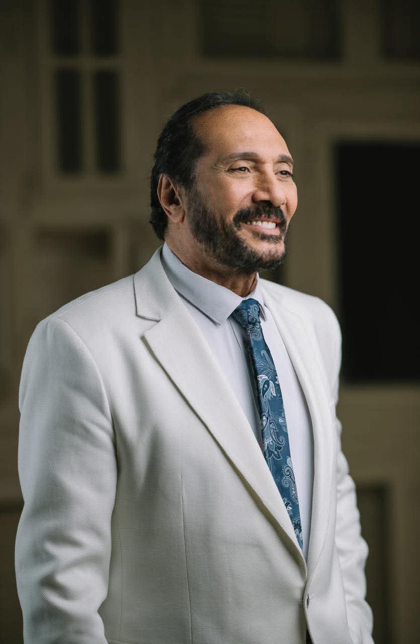 علي الحجار.. صوت الزمن الجميل الذي لا يشيخ | حكاية فنان صنع المجد بين الأصالة والإحساس