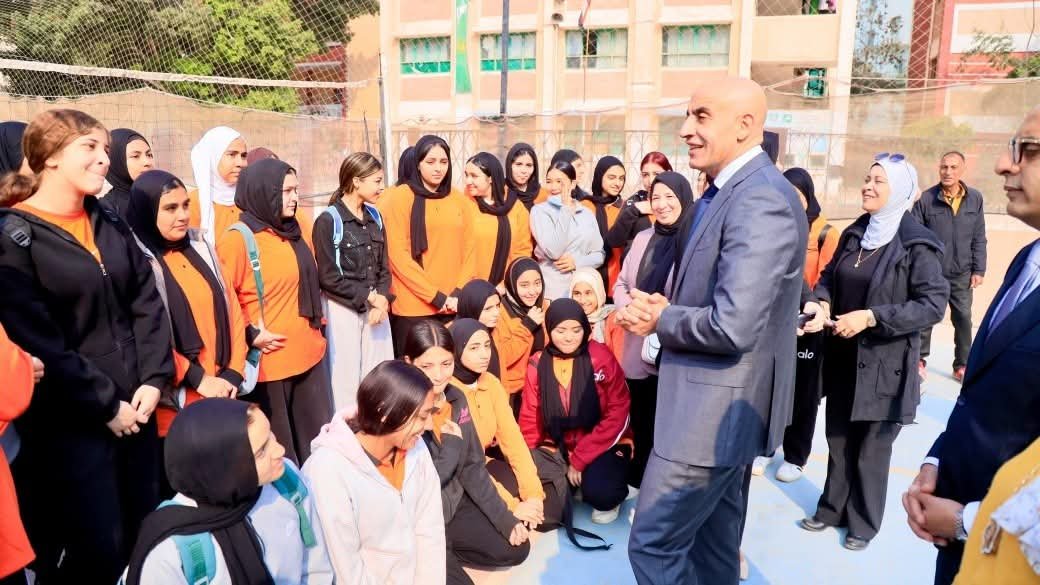 وزير التربية والتعليم يجري جولة تفقدية مفاجئة بعدد من مدارس محافظة الشرقية لمتابعة انتظام العملية التعليمية