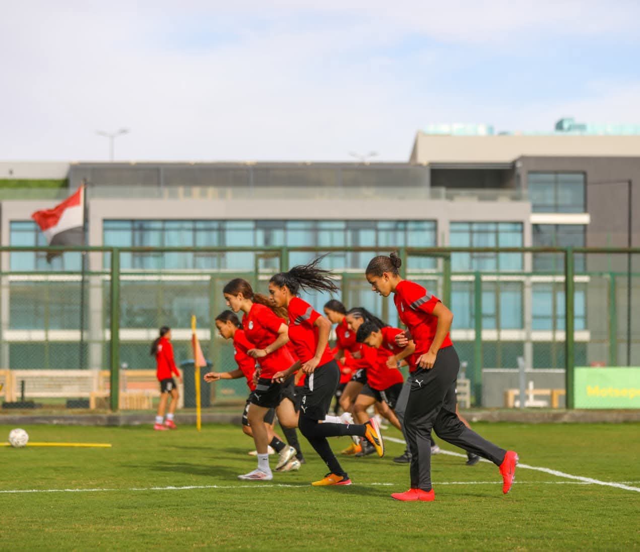 انطلاق معسكر منتخب مصر للكرة النسائية استعدادًا لوديتى السعودية 5 انطلاق معسكر منتخب مصر للكرة النسائية استعدادًا لوديتى السعودية
