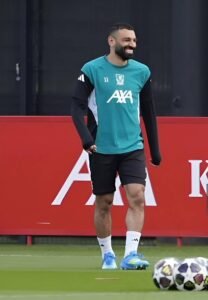 محمد صلاح يظهر بقوة في تدريبات ليفربول قبل قمة باريس سان جيرمان 3 محمد صلاح يظهر بقوة في تدريبات ليفربول قبل قمة باريس سان جيرمان