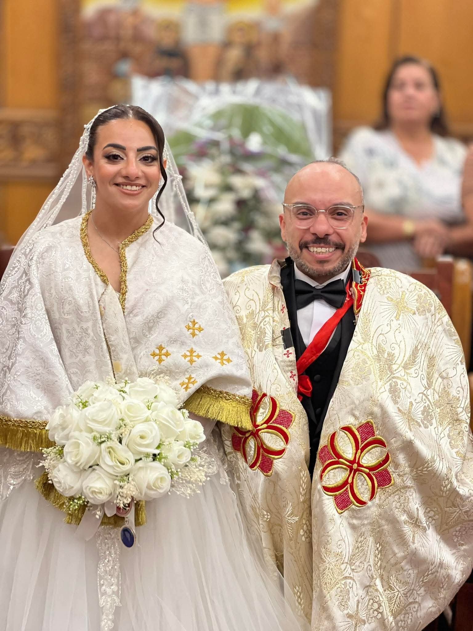 زفاف الفنان مينا أبو الدهب يشعل السوشيال ميديا.. لقطات رومانسية ورسالة مؤثرة لزوجته بعد عقد القران