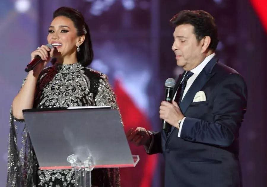 دعاء مي فاروق لـ هاني شاكر
