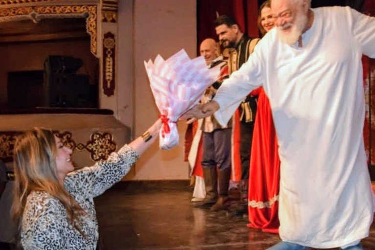 ليلى علوي تزور المسرح القومي وتشيد بأداء أبطال “الملك لير” بقيادة يحيى الفخراني في ليلة فنية استثنائية