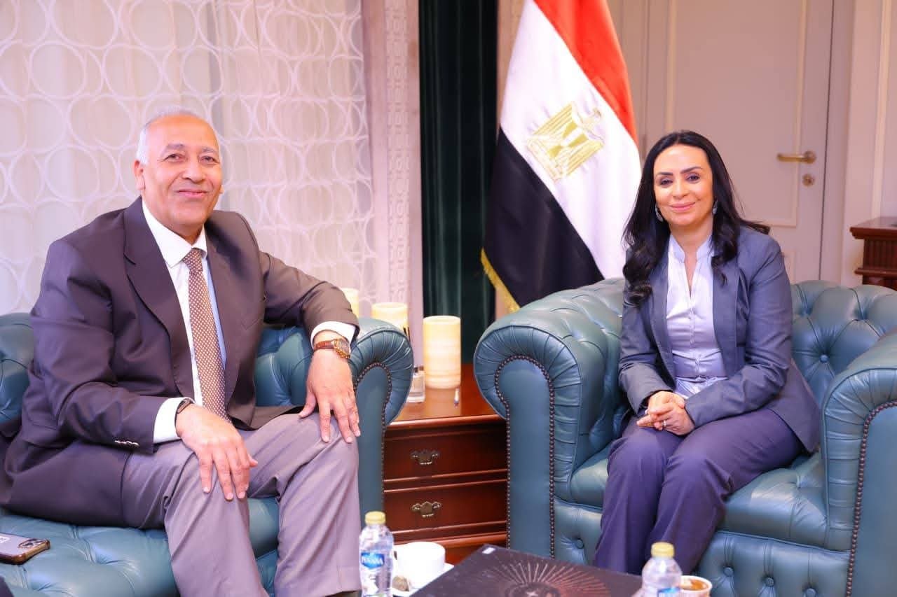 تعزيز التعاون بين وزارة التضامن الاجتماعي وشركة إير كايرو لدعم الحج والعمرة وتمكين الحرفيين وذوي الإعاقة