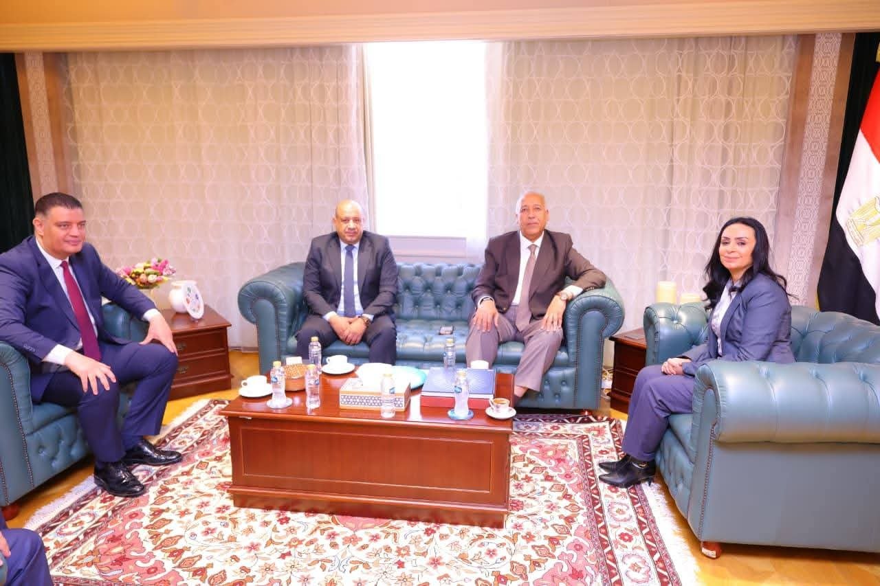 تعزيز التعاون بين وزارة التضامن الاجتماعي وشركة إير كايرو لدعم الحج والعمرة وتمكين الحرفيين وذوي الإعاقة