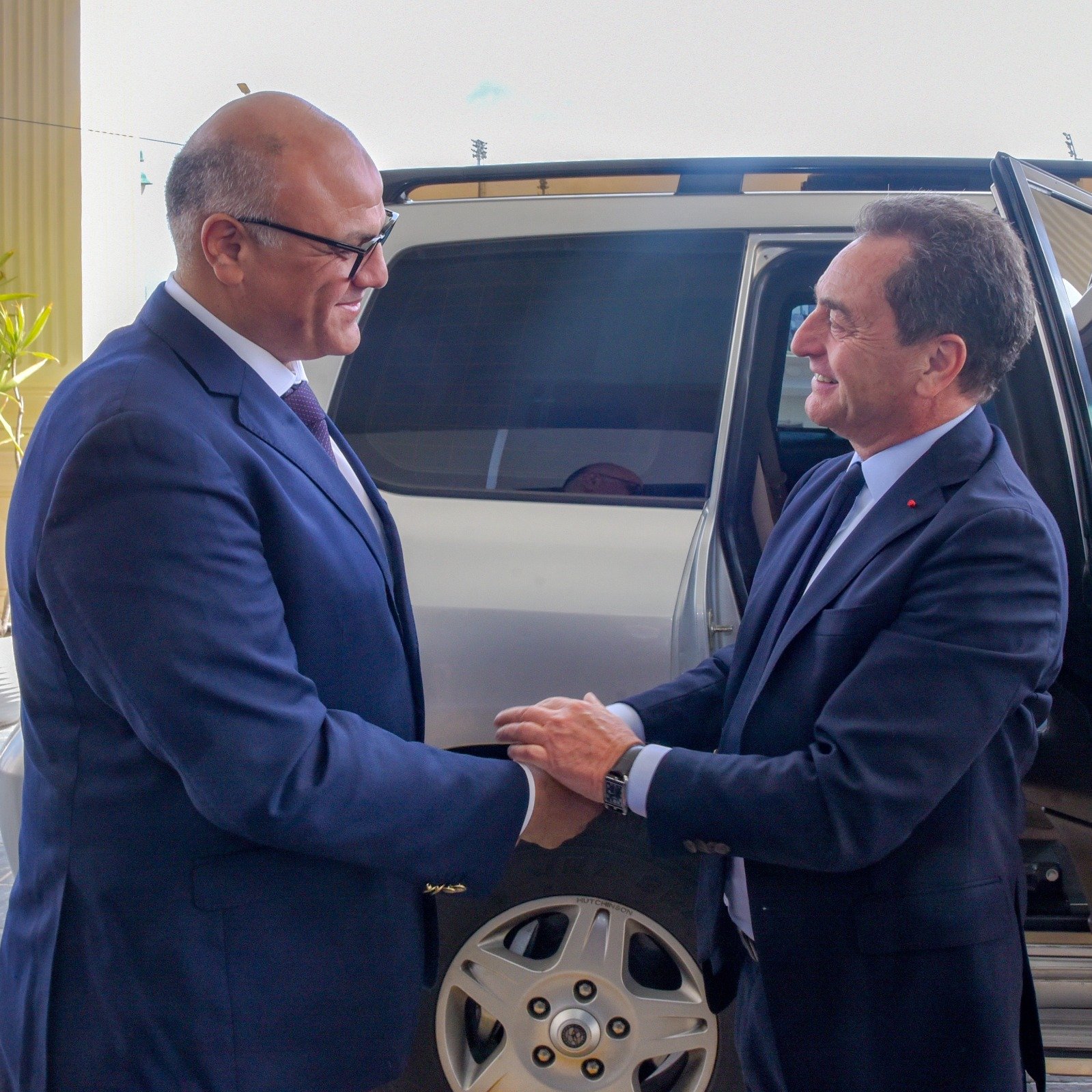 الإسكندرية تفتح أبواب الاستثمار.. محافظ الإسكندرية يبحث مع السفير الفرنسي فرص تعاون واعدة في قطاعات حيوية