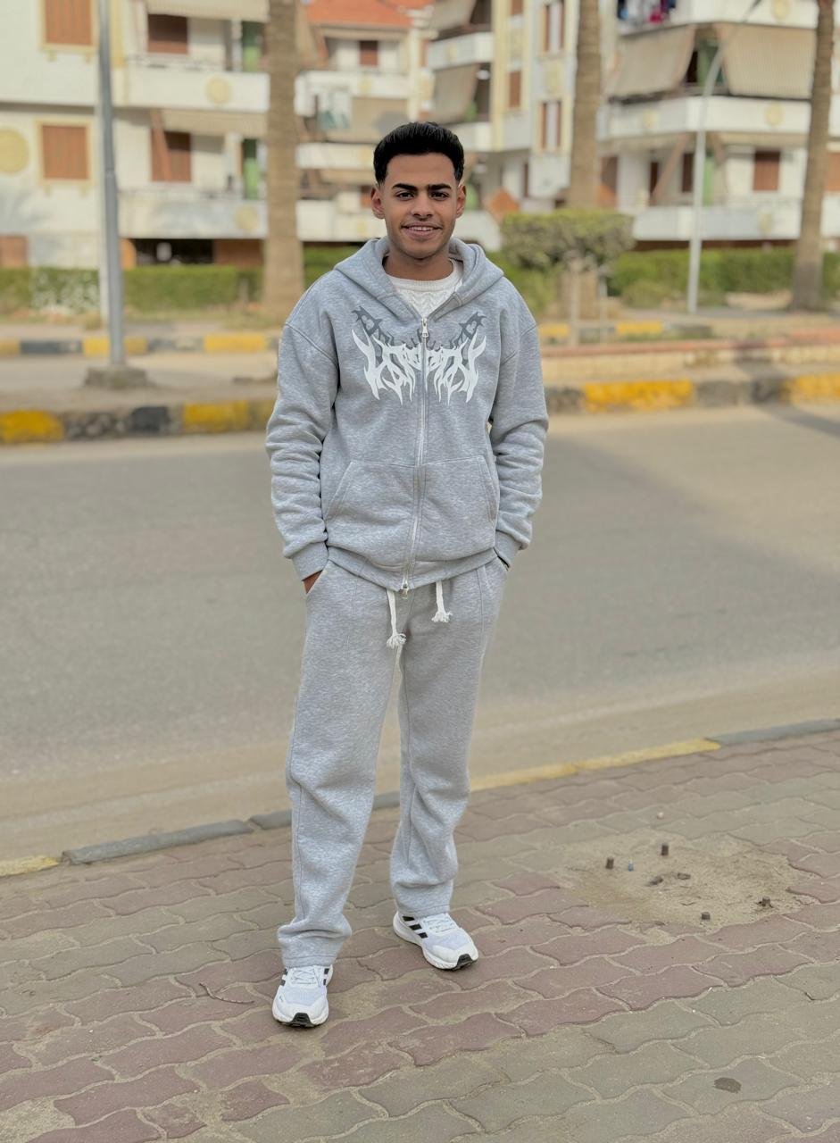 عالم النجوم تهنئ الاستاذ عمر محمد عضمة بمناسبة عيد ميلاده