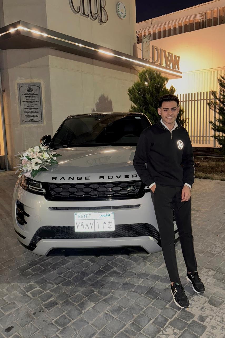 عالم النجوم تهنئ الاستاذ عمر محمد عضمة بمناسبة عيد ميلاده
