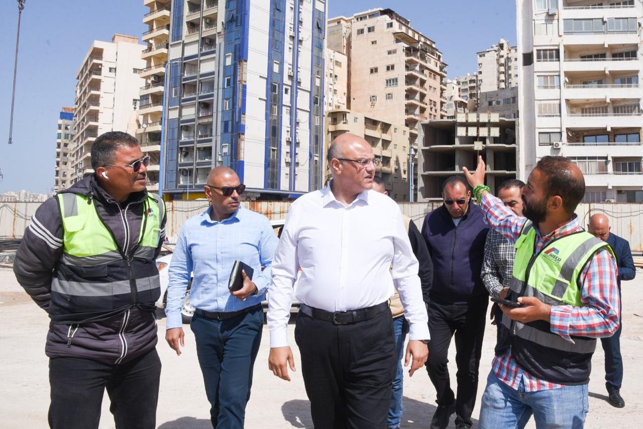 محافظ الإسكندرية يتفقد تطوير “بئر مسعود” ويؤكد جاهزية الشواطئ لاستقبال صيف 2026