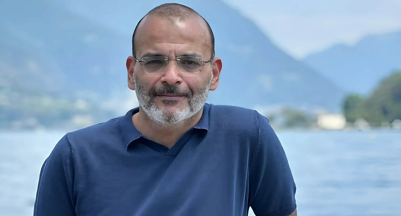 في ذكري ميلاده..أيمن بهجت قمر.. شاعر الغناء وصانع نجاحات السينما والموسيقى في مصر