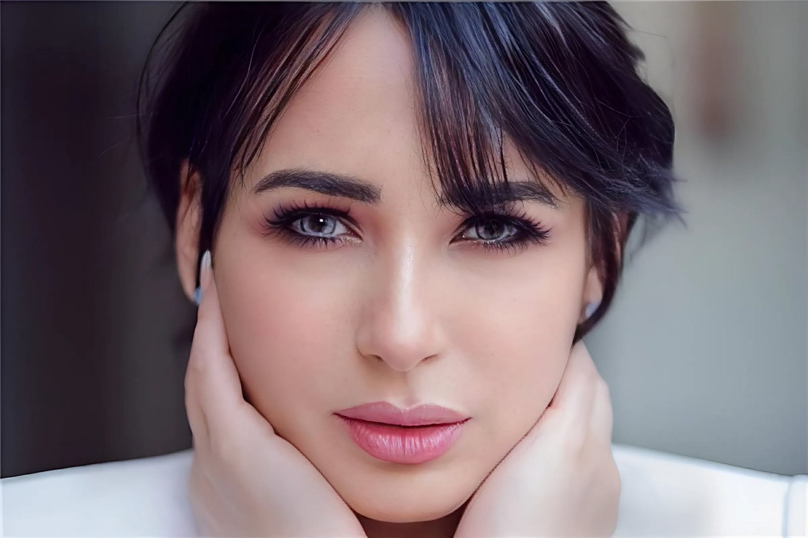 ساندي.. نجمة البوب المصرية تحتفل بيوم ميلادها ومسيرة مليئة بالنجاحات