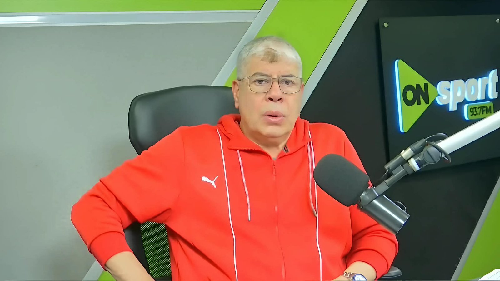 أحمد شوبير يسخر من جدل صفقات الأهلي: “هو أنا هقولكم بنتعاقد مع ليفاندوفسكي؟!”