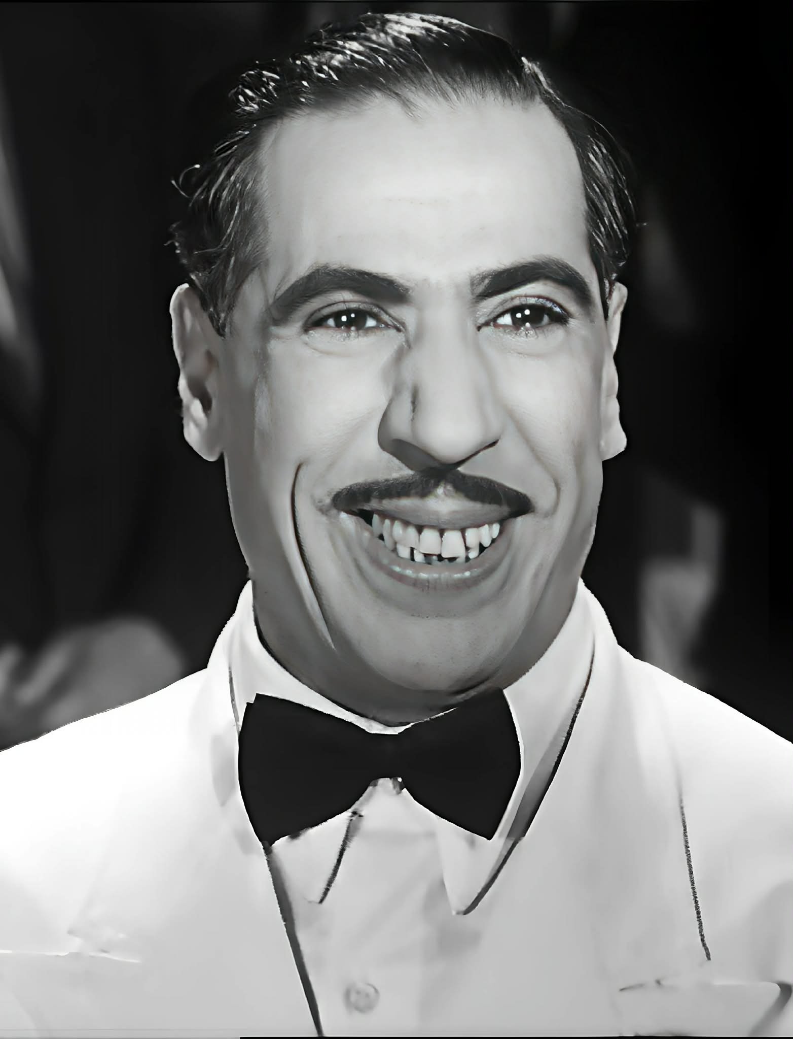 عباس فارس.. نجم أدوار الباشوية والعمودية في السينما المصرية