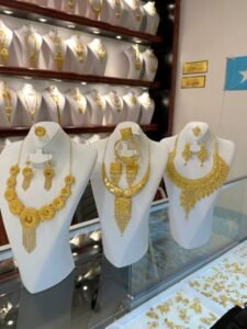 تراجع الذهب بالسعودية.. أسعار اليوم الأحد 19 أبريل 2026