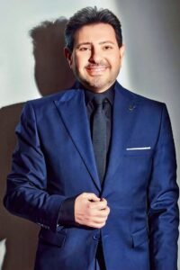 رسالة غامضة من صفحة هاني شاكر تثير قلق الجمهور.. ما القصة؟