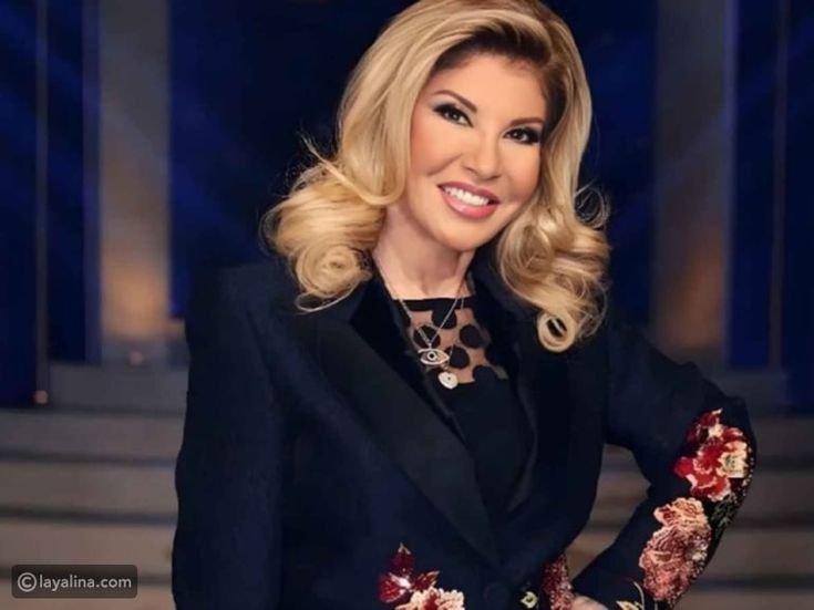 هالة سرحان تلوّح بالعودة للإعلام وتستطلع رأي الجمهور في 3 اختيارات