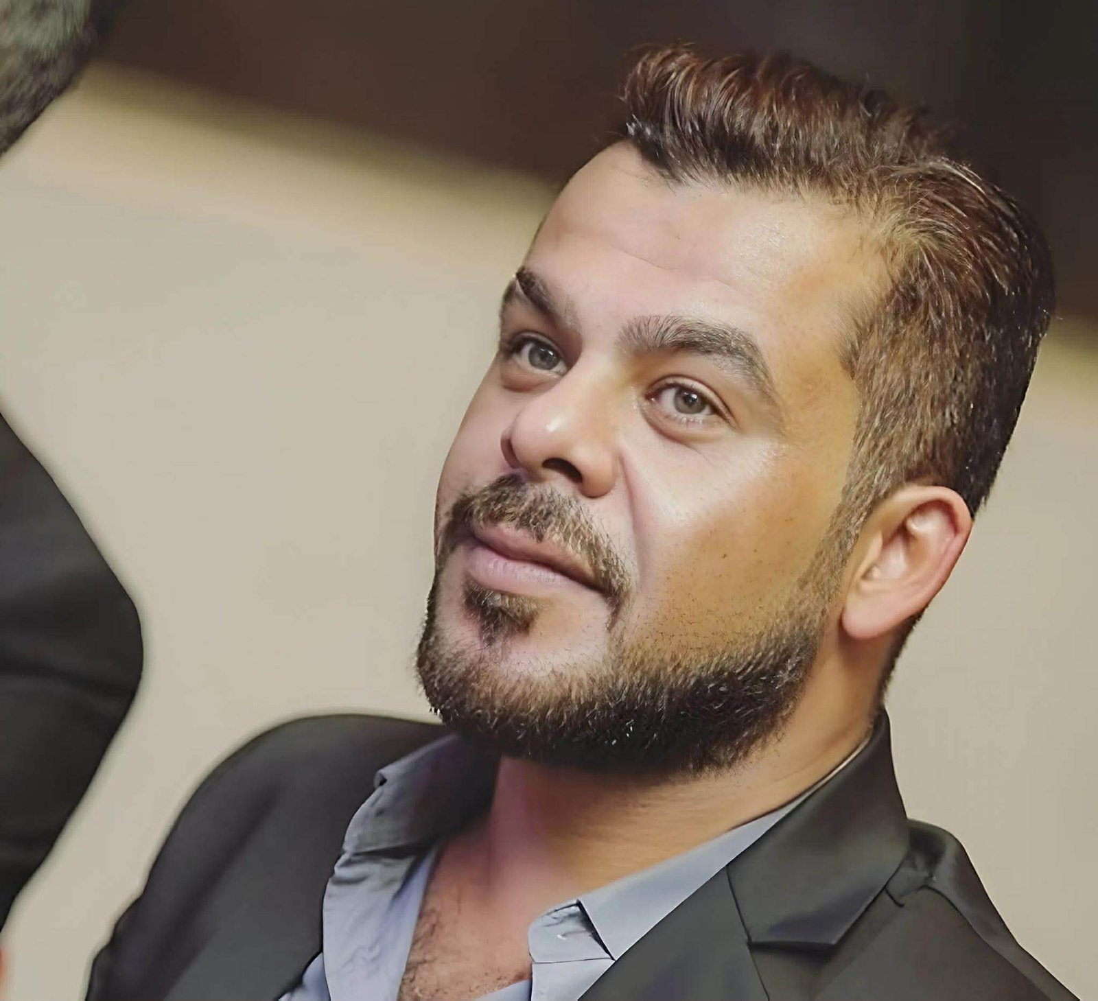 منذر رياحنة لـ جمهوره: “جمعتكم رضا وسعادة” برسالة روحانية مؤثرة