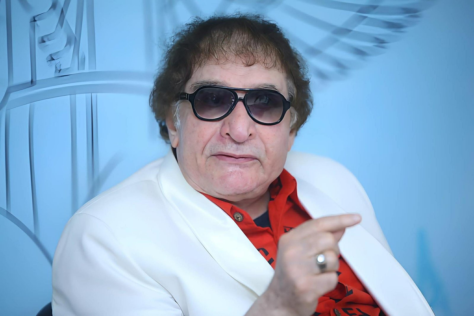 محيي إسماعيل تحت الملاحظة الطبية.. ومصادر تطمئن الجمهور على حالته